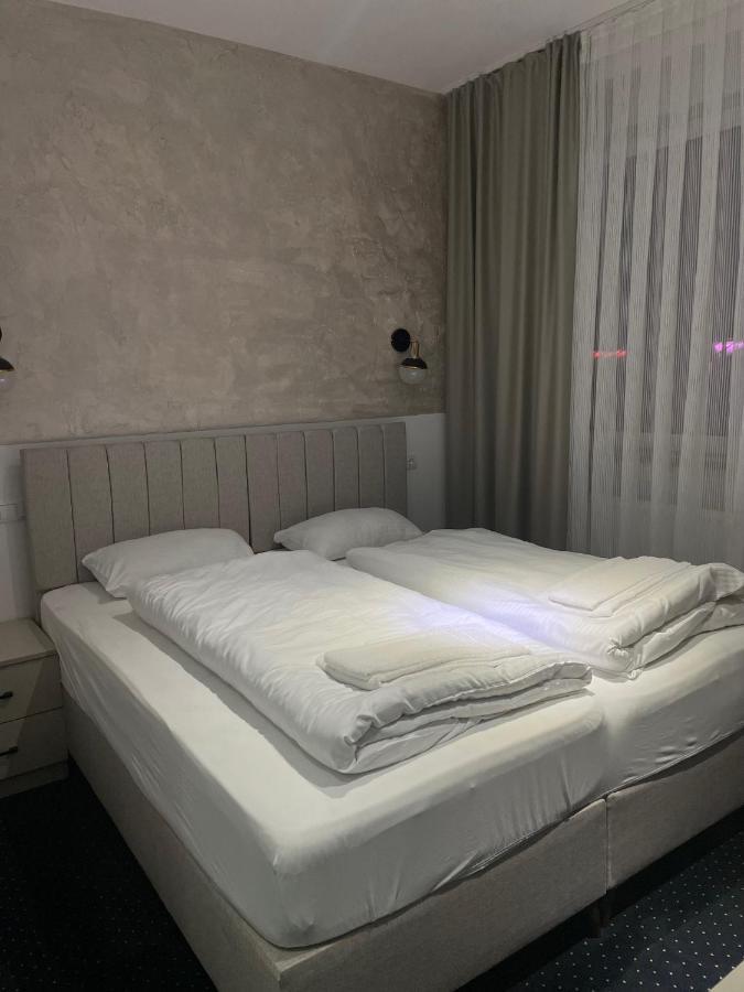 Gastpark Hotel Manching Eksteriør billede