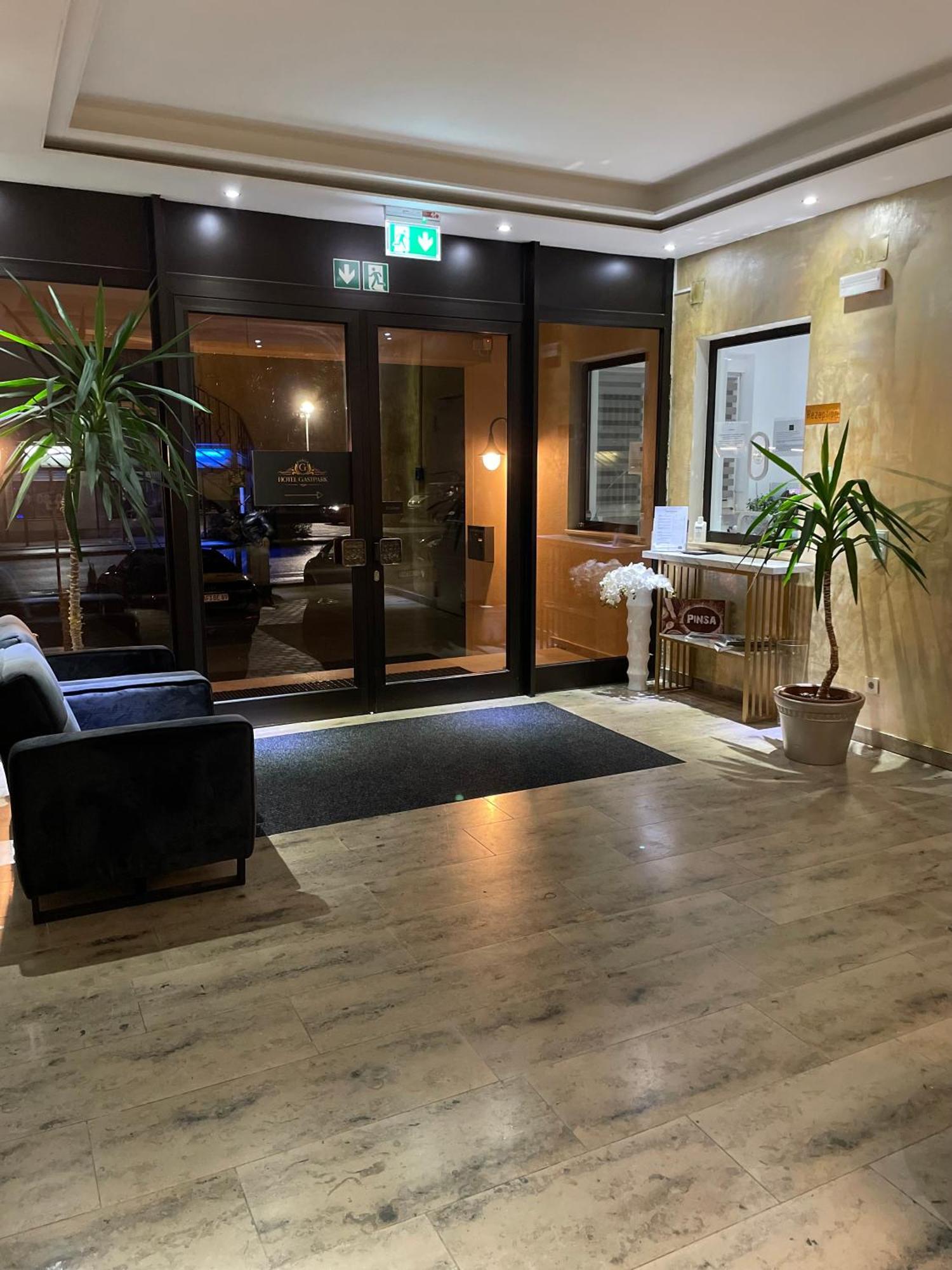 Gastpark Hotel Manching Eksteriør billede